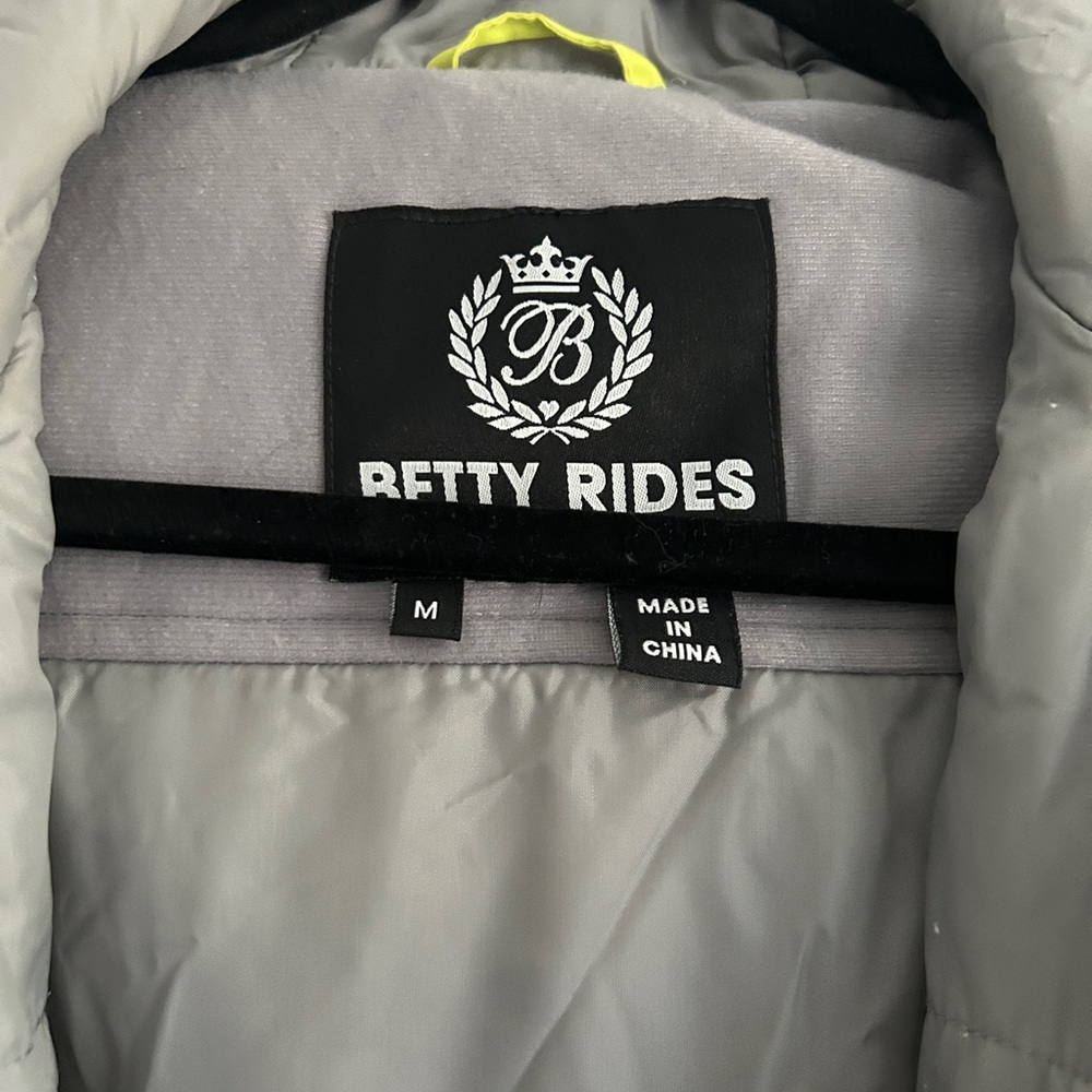 Betty Rides Geometric Ski Jacket - Picture 6 of 9